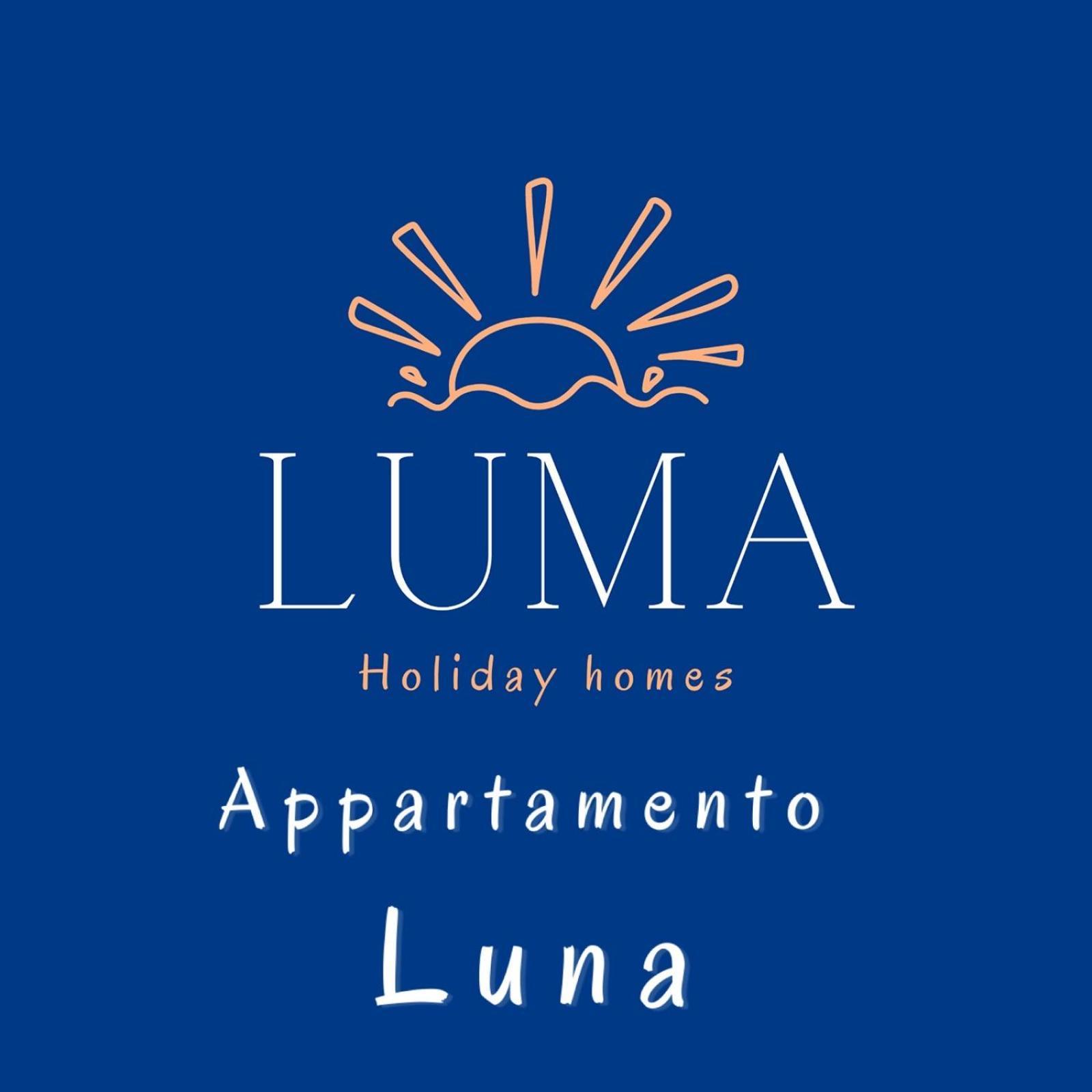 Luma Holiday Homes Mondragone Esterno foto