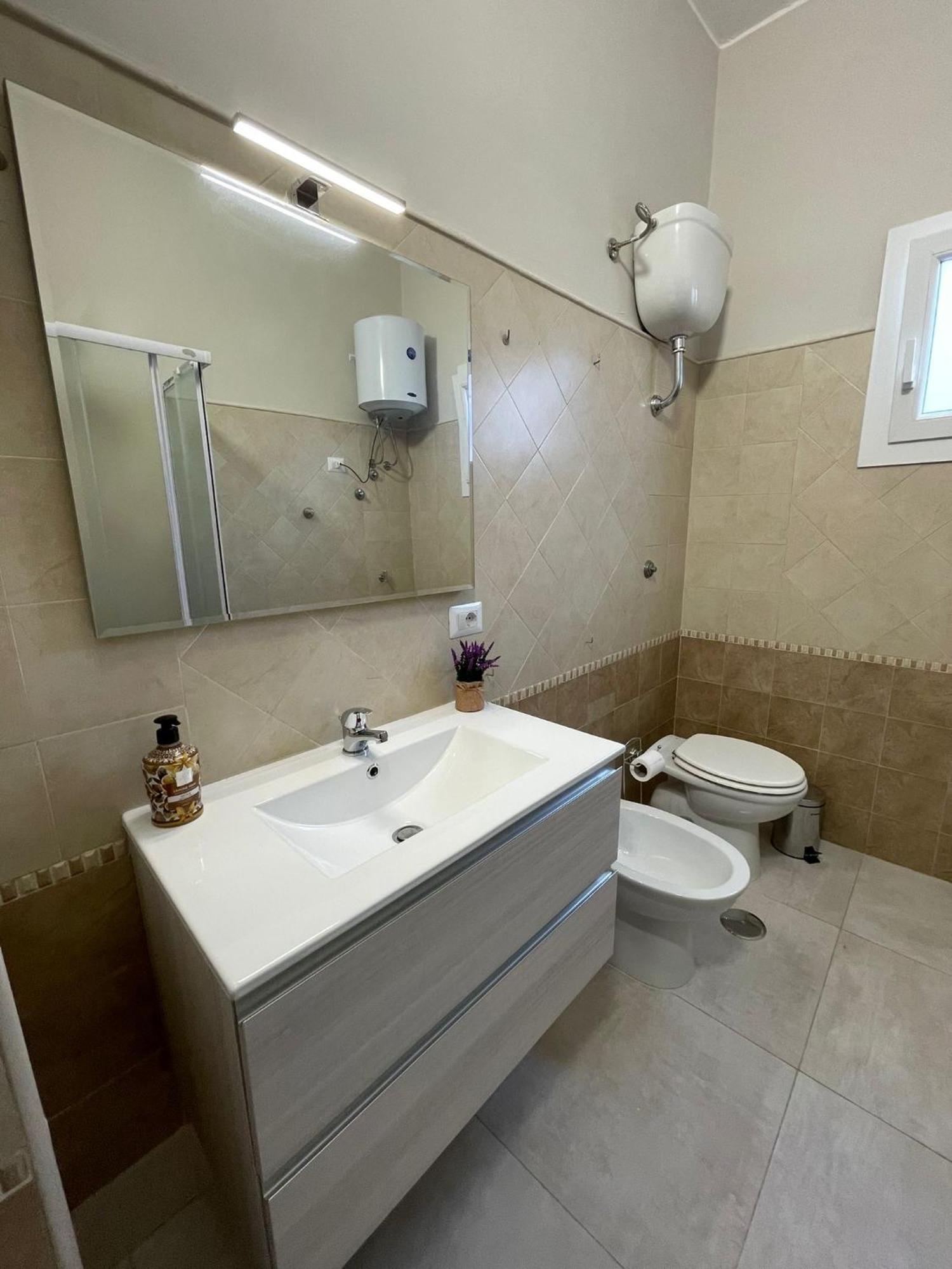 Luma Holiday Homes Mondragone Esterno foto
